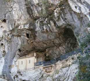 Höhle