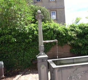 Brunnen bei der Kirche Altensteig