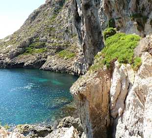 Ausblick -Höhle Carolina/Xlendi