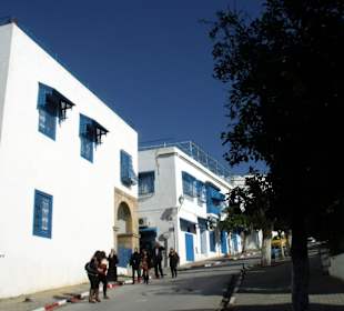 Die blau-weiße Künstlerstadt