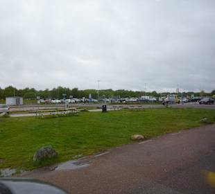 Parking przed terminalem