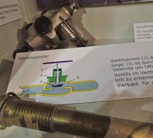 Rundgang durch das Küstenschifffahrts-Museum