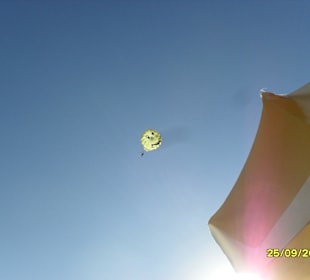 Parasailing am Tag...