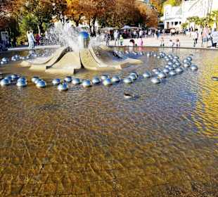 Gesamtansicht vom Brunnen