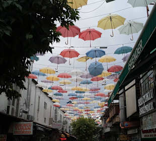 "Regenschirmgasse"...
