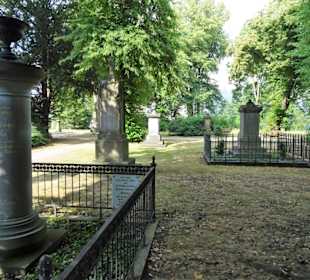 Spaziergang über den Golzheimer Friedhof
