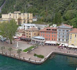 Ausblick auf Ausflugsbootsanlegestelle