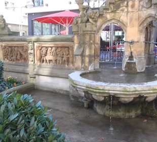 Heinzelmännchenbrunnen