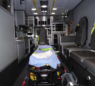 Inneraum,Notarzt hat viel Platz