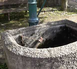 Dorfbrunnen Lonsingen