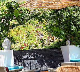 Sitzecke in der Kalu Beach Bar