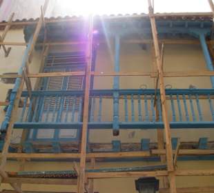 Havanna - Baugerüst am Balkon