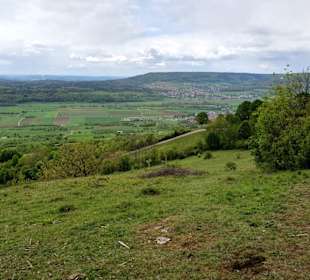 Herrlicher Blick auf halbe Höhe vom Walberla
