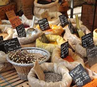 Impressionen vom Wochenmarkt in Argelès-Village