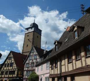 Blick zum Bayersturm in der Altstadt von Lohr