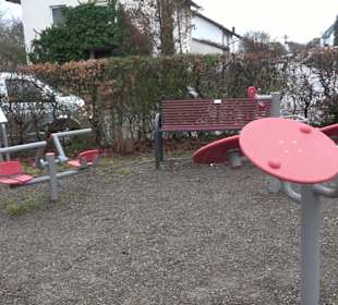 Spielplatz bei der Schule