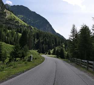 Auffahrt zum Gepatschstausee