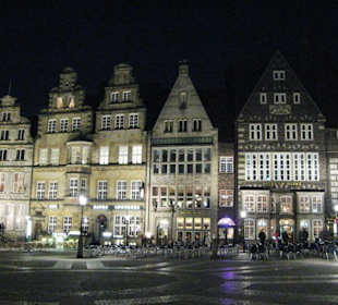 Marktplatzhäuser bei Nacht