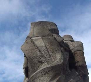 Kriegerdenkmal Stein gewordener Geist des Krieges 