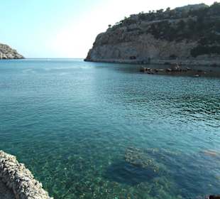 Anthony Quinn Bay