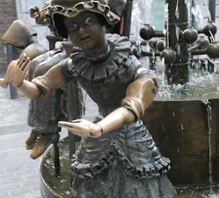 Der Puppenbrunnen mit beweglichen Figuren