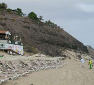 Strand mit Bar Emilio! Lecker Sangria!