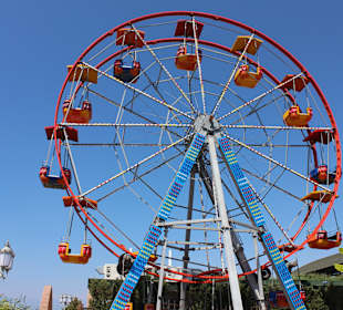 Riesenrad im Lunapark