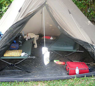 Gräumiges Zelt, Platz für Unordnung