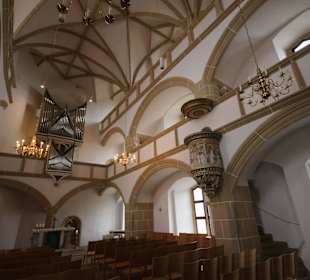 Blick auf die Emporen