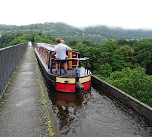Auf dem Viadukt der Höhepunkt der Fahrt
