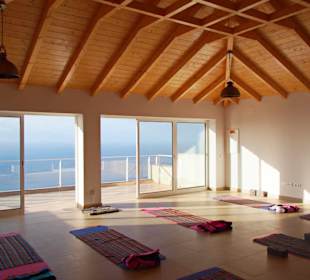 Yogaraum mit Meerblick