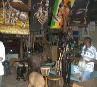 Shop vor Tsavo Ost