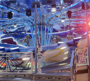 Große Fahrgeschäfte