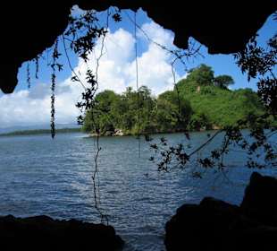 Blick aus einer Höhle