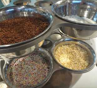 In der gläsernen Produktion des Schokoladenmuseums