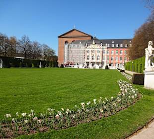 Kurfürstliches Palais