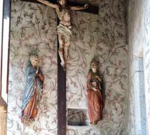 Im Wehrgang der Burg