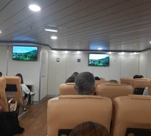 Etwas Unterhaltung während der Überfahrt