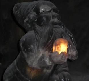 Rzeźby w kopalni, Skrzat - strażnik kopalni