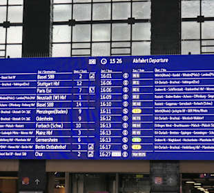 Im Hauptbahnhof von Karlsruhe