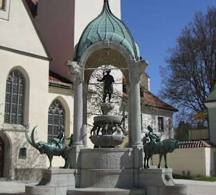 St.Mang Platz - Brunnen
