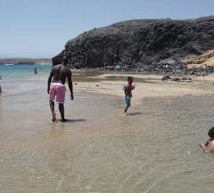 Flut am Papaguayo Strand