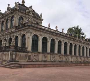 Wallpavillon