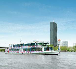 MS Vindobona und DC Tower