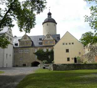 Blick in den Burghof