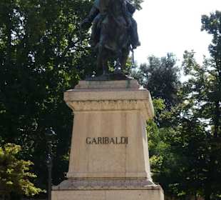Statue of Garibaldi 