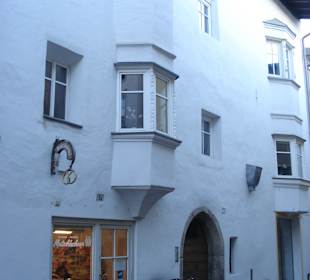 Kleine nette Gasse Richtung Garni Hotel Traube...