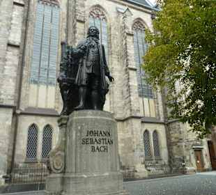 Bachstatue