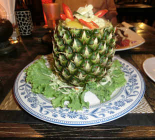 Hähnchencurry in Ananas