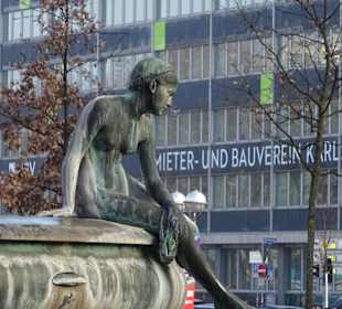 Brunnen auf dem Platz